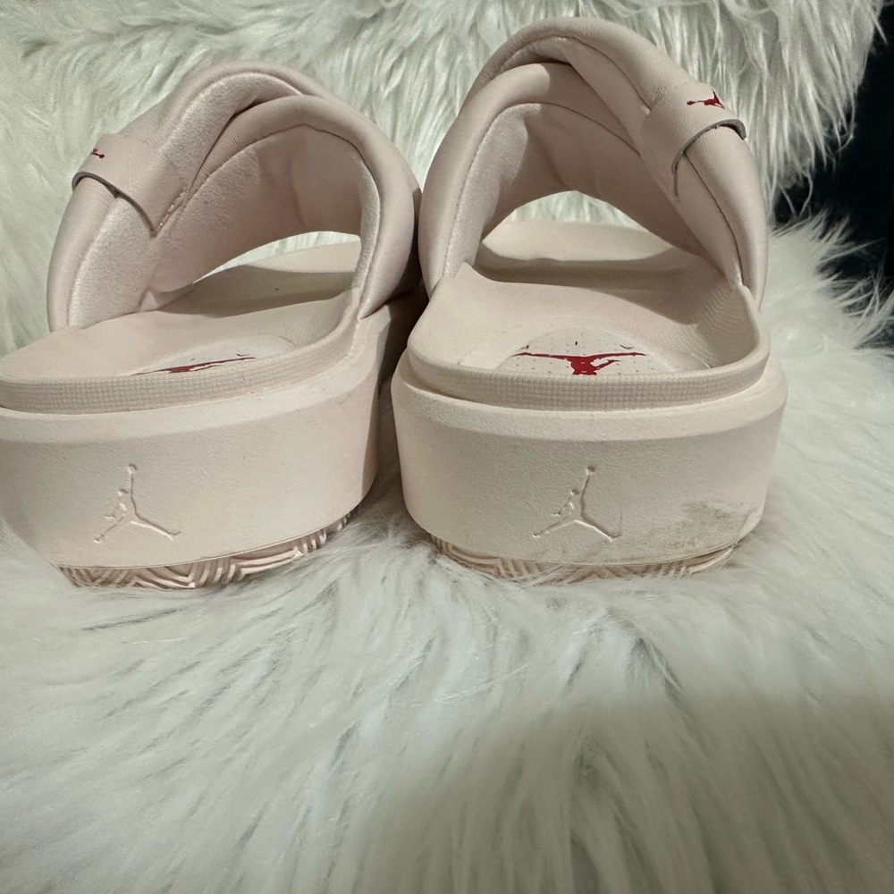 Nike Slide - Picture 7 of 8